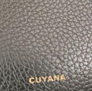 Cuyana Small Easy Zipper Leather Tote: Brand New Authentic Item: Black